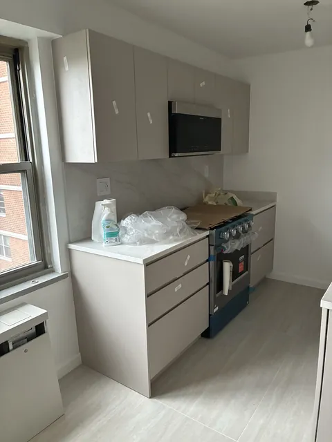 Modern kitchen with handleless cabinets